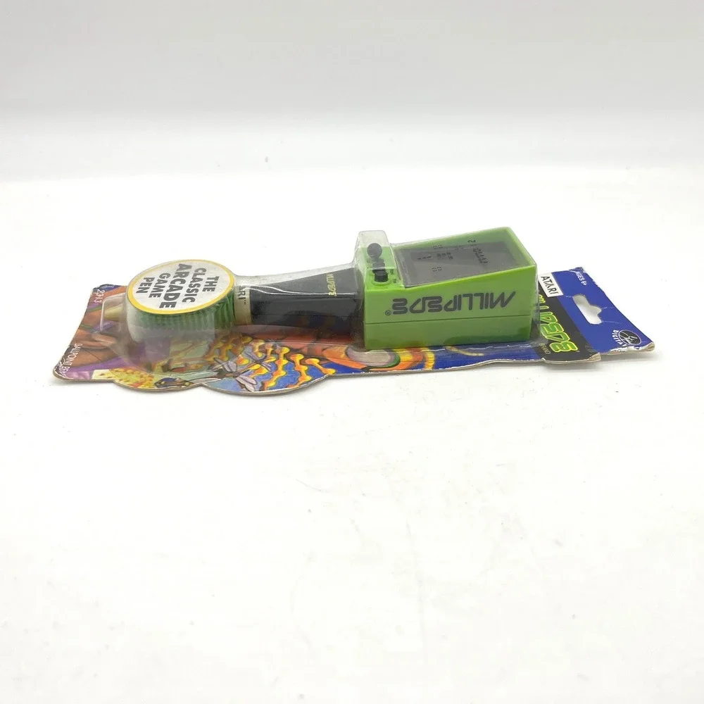 Atari Millipede Classic Arcade Game Pen Handheld LCD Electronic Toy 2006 NEW